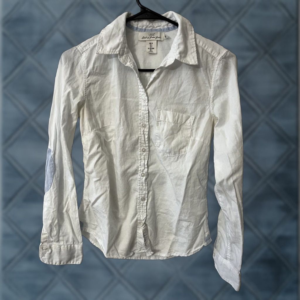 H&M H&M Women’s Fitted Button-Up Shirt Size 4 Long Sleeve Solid White Classic Size S / US 4 / IT 40 - 1 Thumbnail