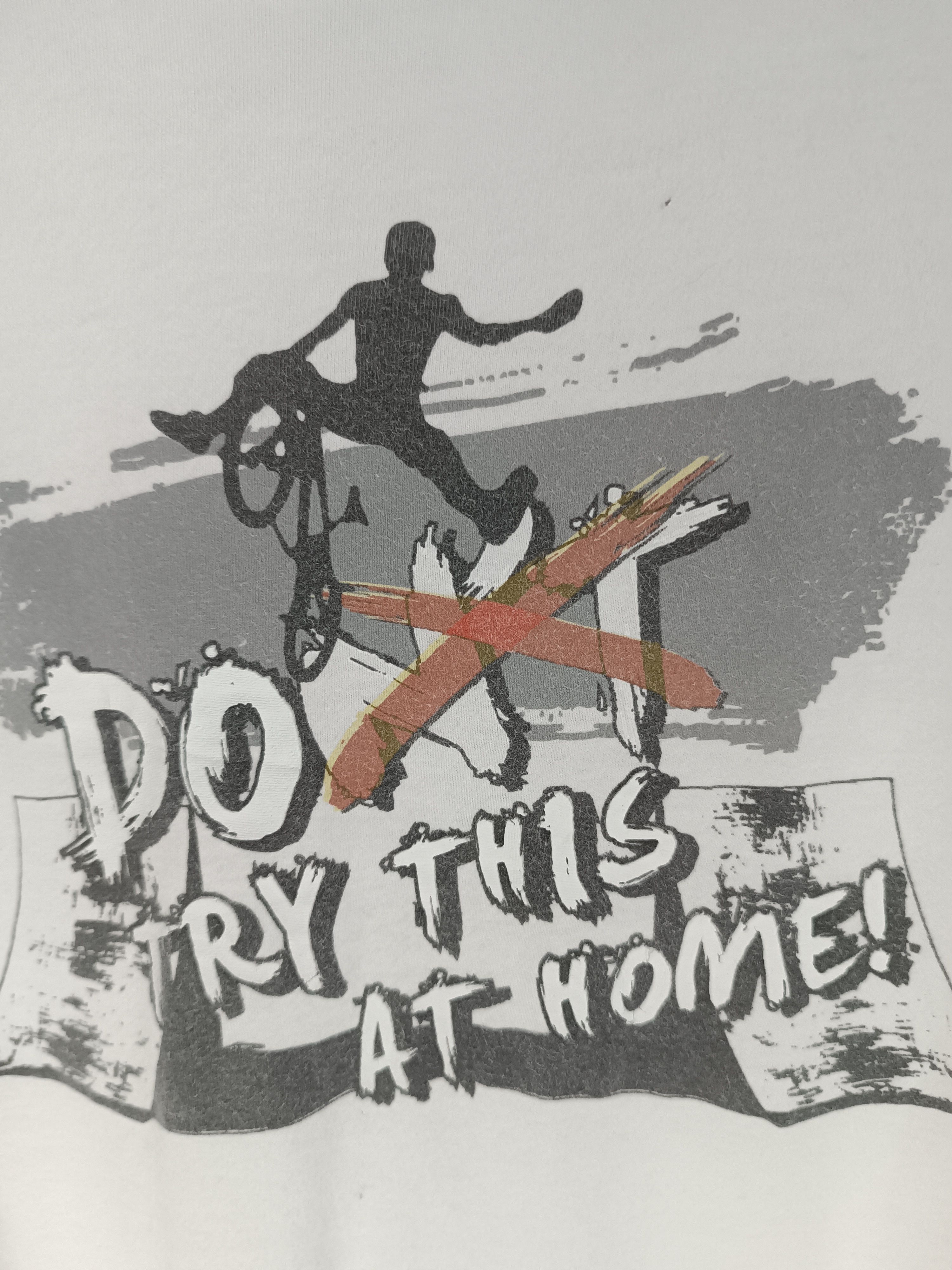 Other VINTAGE Y2K DON'T TRY THIS AT HOME BMX FREESTYLE HUMOR TEE Size US M / EU 48-50 / 2 - 12 Thumbnail