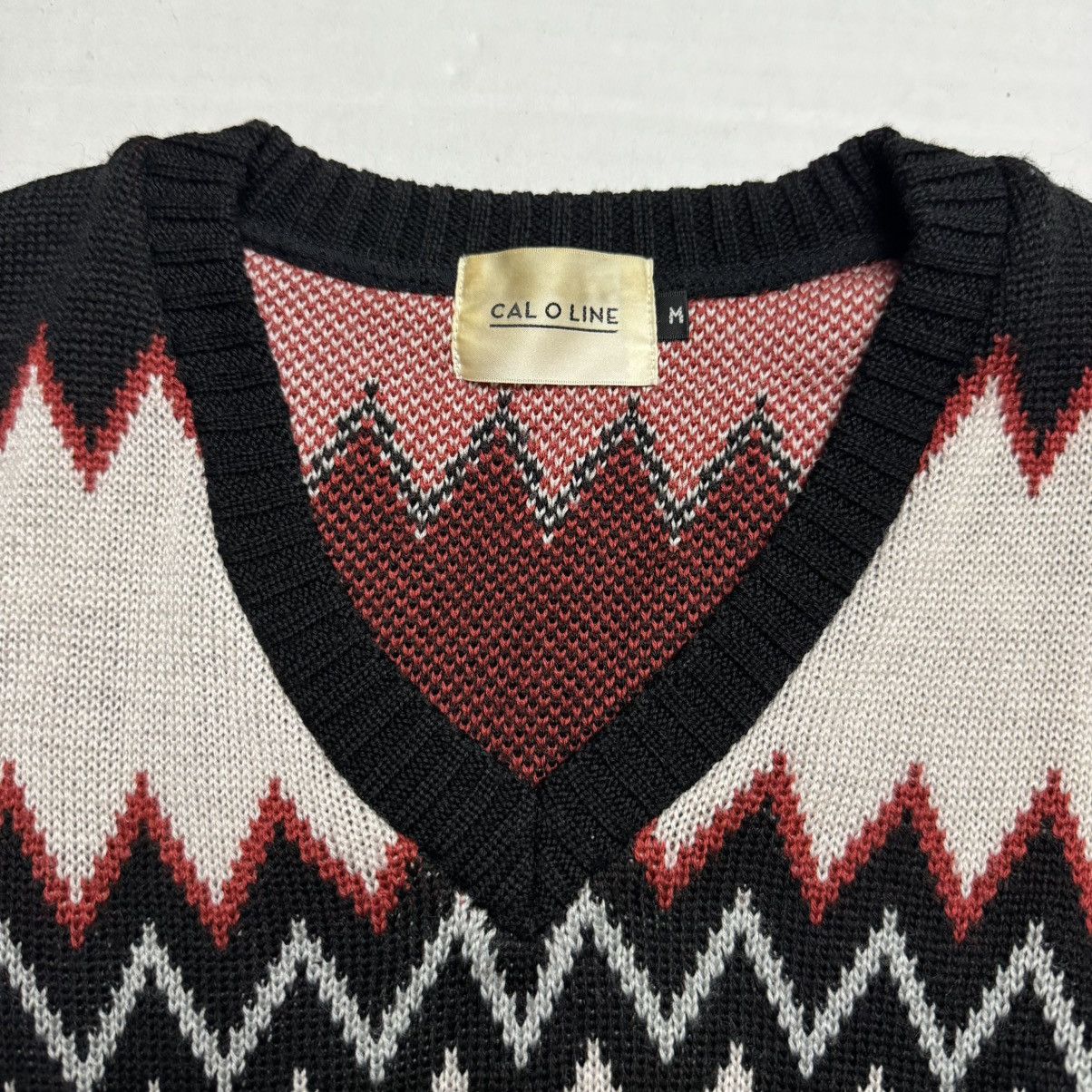 CAL O LINE CAL O LINE Japan Men's V-Neck Sweater In Navajo Stripe Size US M / EU 48-50 / 2 - 2 Thumbnail