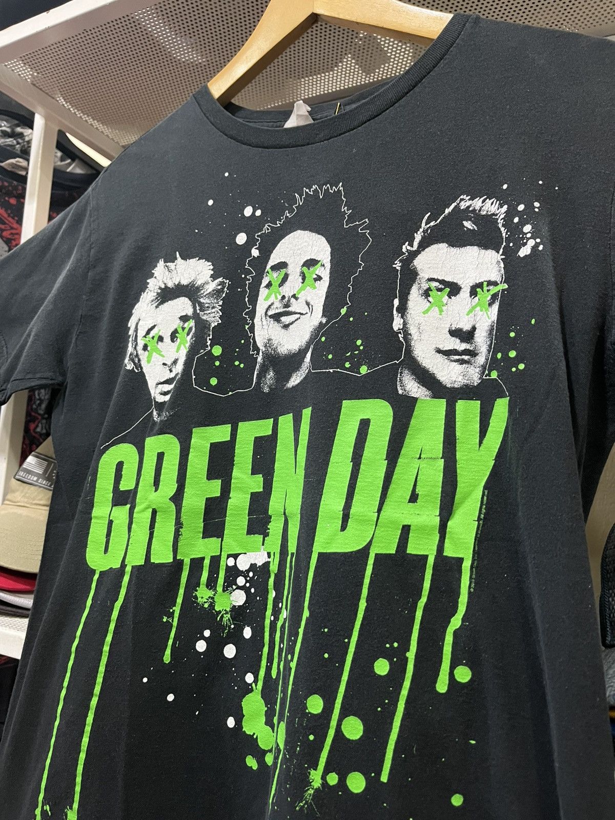 Band Tees GREEN DAY shirt UNO 2012 Pop Rock Punk BILLIE JOE ARMSTRONG Size US S / EU 44-46 / 1 - 3 Thumbnail