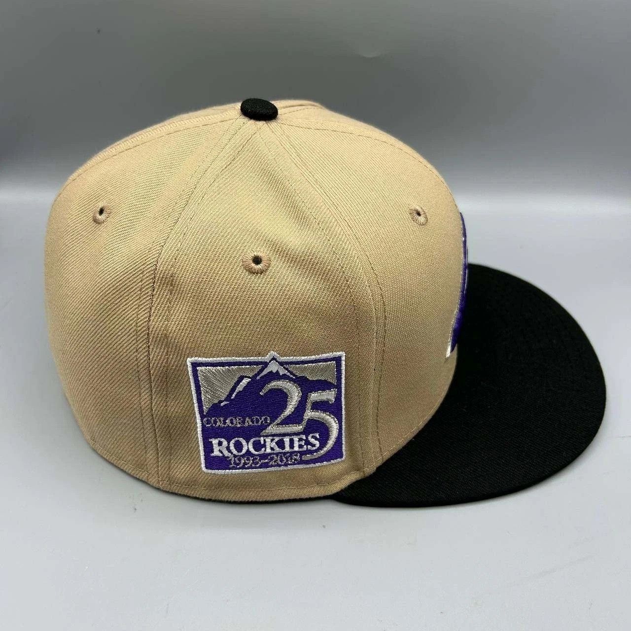 New Era Colorado Rockies Hat Men 7 3/8 Beige Black MLB Fitted Cap Size ONE SIZE - 7 Thumbnail