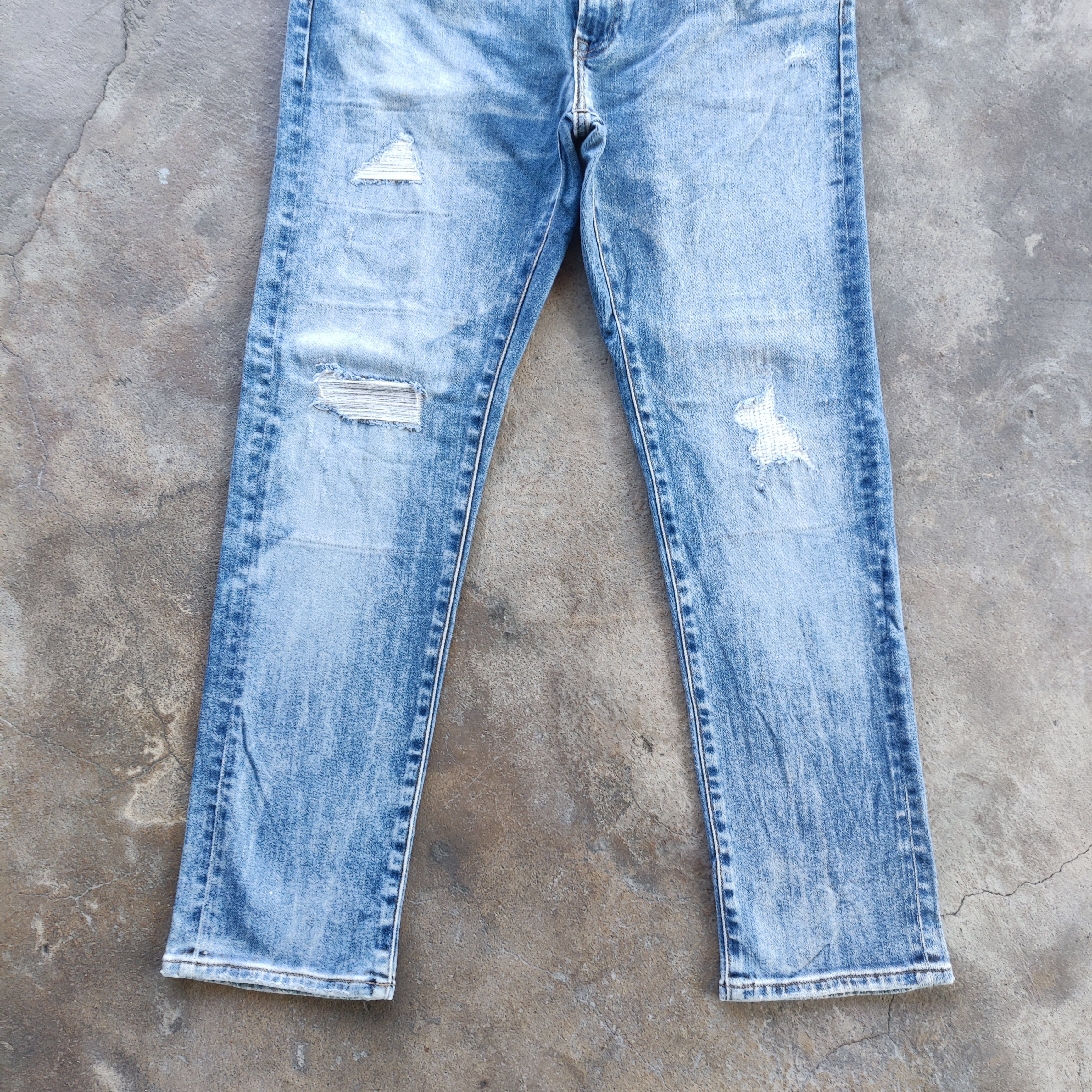 Japanese Brand Vintage Japanese Brand Slim Jeans Distressed Faded Pants Size US 38 / EU 54 - 4 Thumbnail