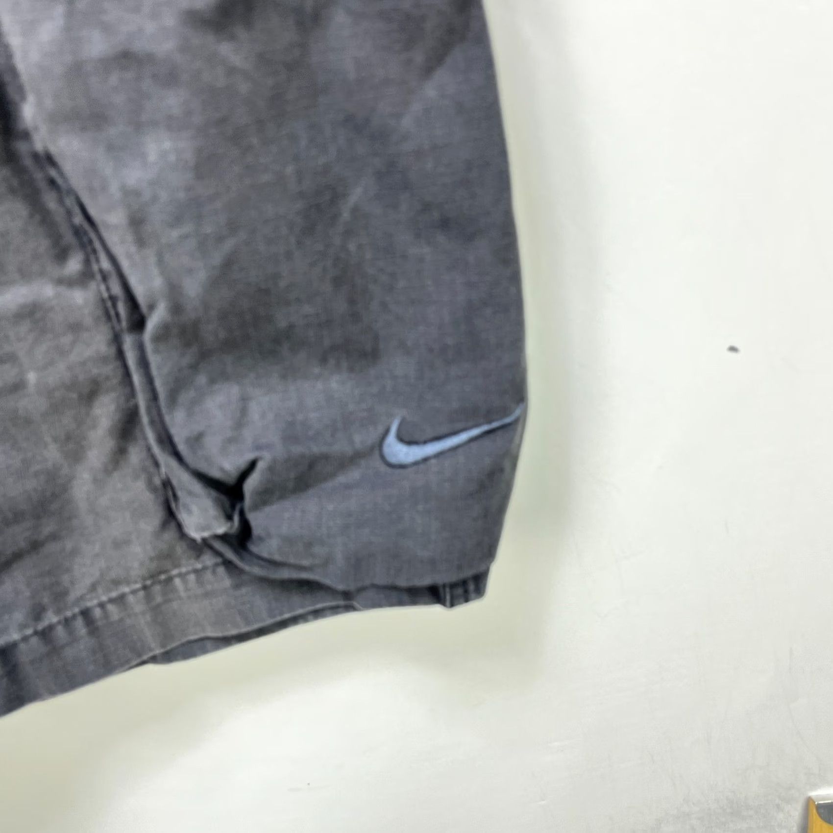 Nike Vintage Nike Y2K Swoosh Shorts 34 Size US 34 / EU 50 - 2 Thumbnail