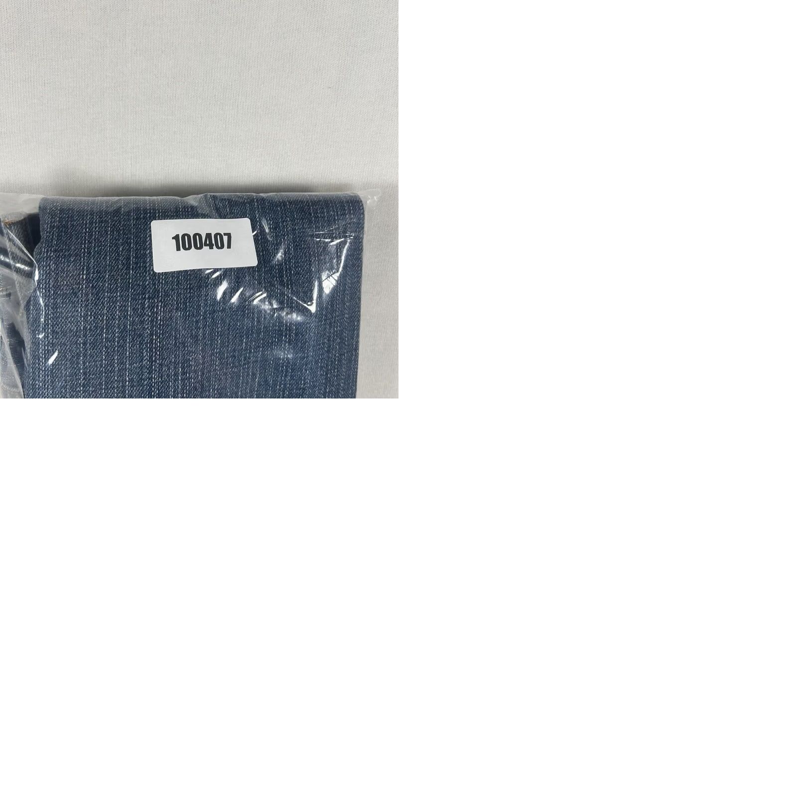 Levi's Levi's 505 Jeans Mens Size 34x30 Blue Denim Mid Rise Straight Fit Zip Pocket 5-Pocket Style Classic Regular Inseam 30 in Size US 34 / EU 50 - 9 Thumbnail