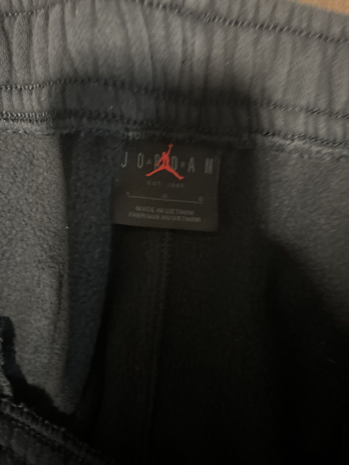 Jordan Brand Jordan sweatpants size large Size US 35 - 2 Thumbnail