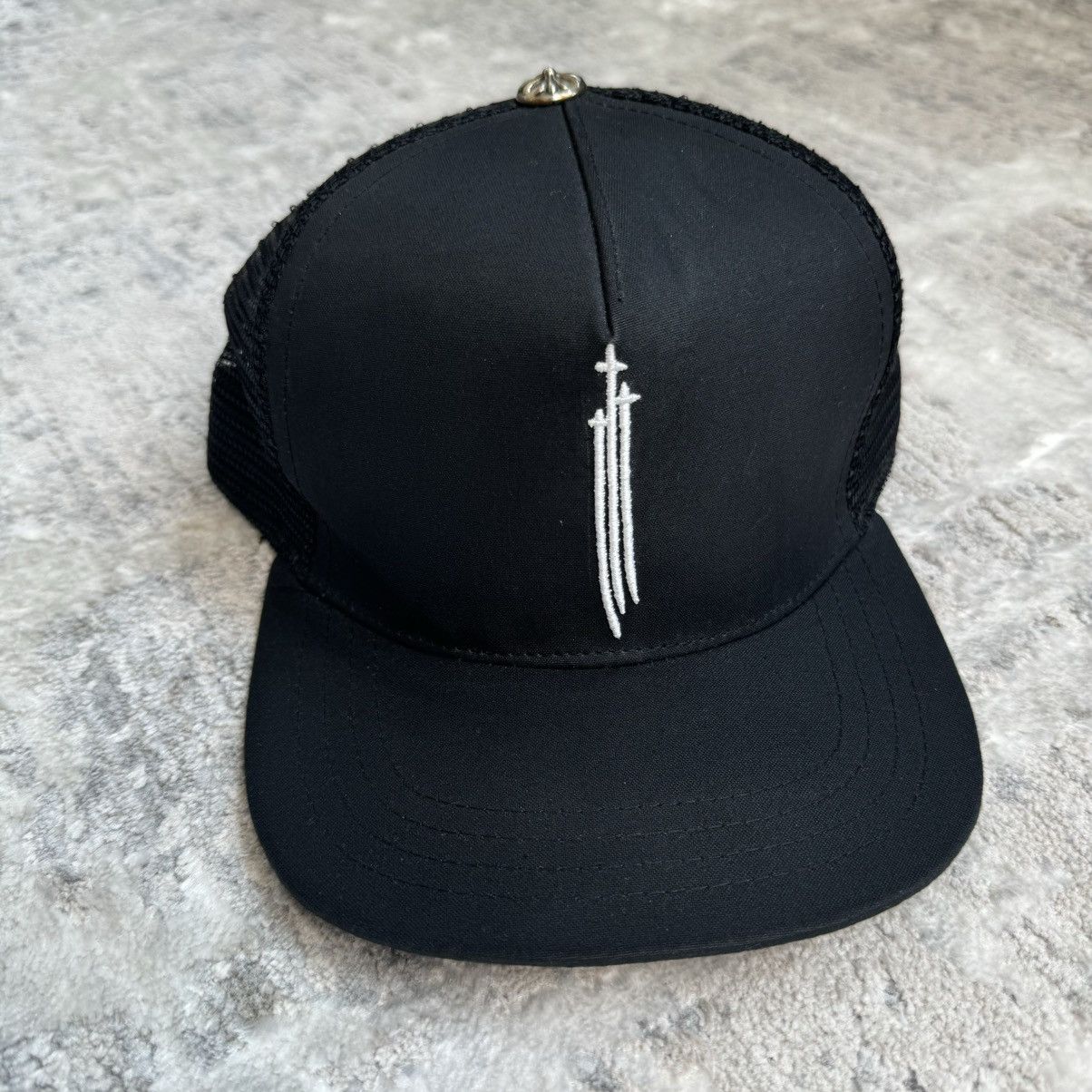 Triple cross trucker hat ‘black’