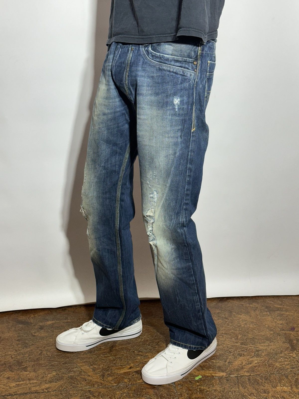 Diesel Diesel Timmen Distressed Blue Jeans Size US 33 - 1 Thumbnail