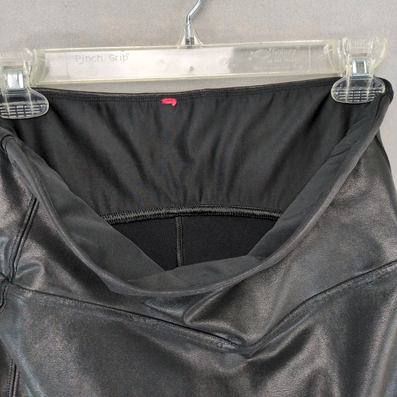 Spanx Spanx Sara Blakely Faux Leather Pebble Texture Black Legging Size 30" / US 8 / IT 44 - 4 Thumbnail
