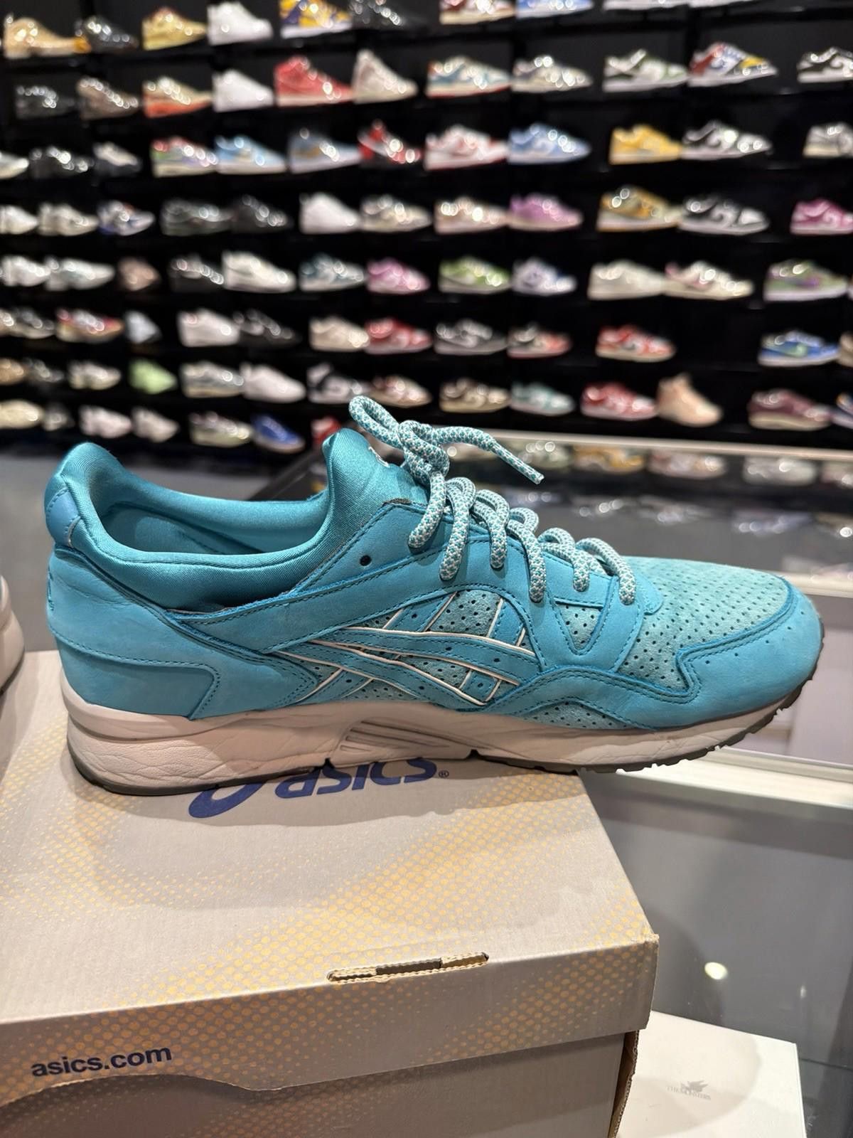 Asics Size 11.5 - ASICS Ronnie Fieg x Gel Lyte 5 Cove EUC Size US 11.5 / EU 44-45 - 9 Thumbnail