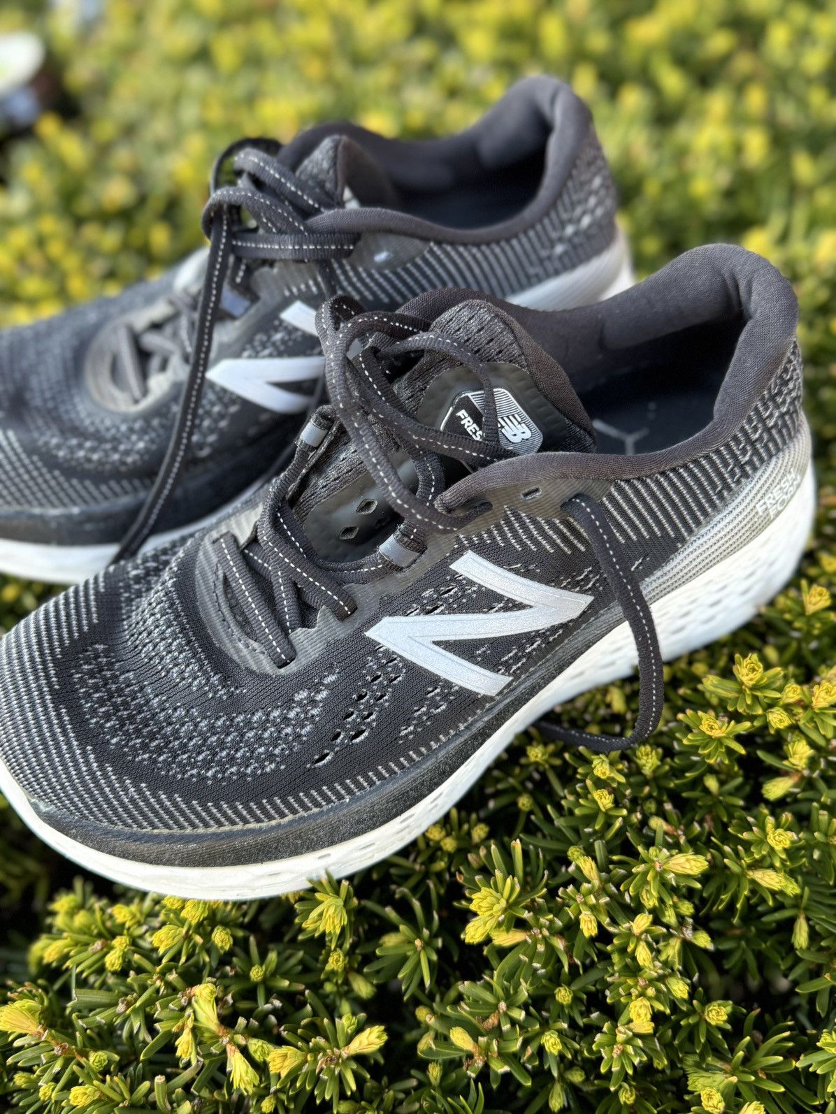 New Balance New Balance Women's Size 7 , Euro 37.5 , Black/Gray/White Size US 7 / IT 37 - 7 Thumbnail