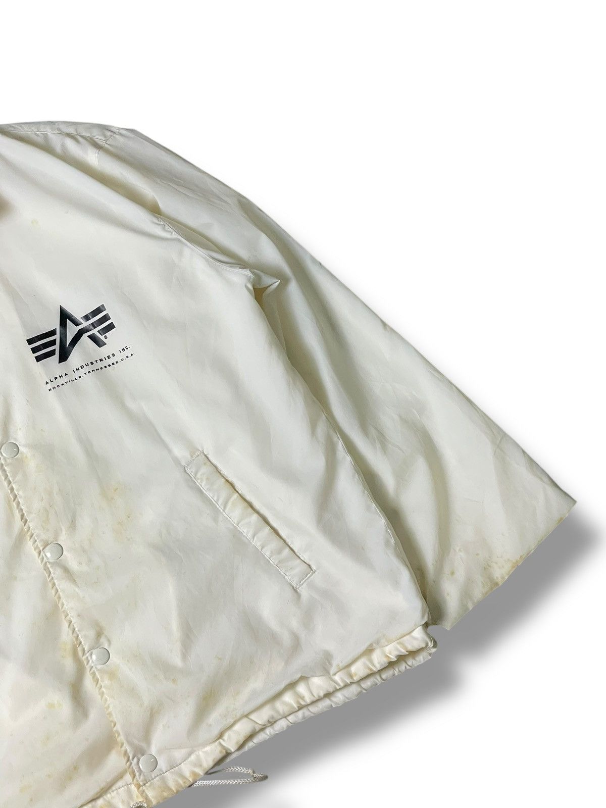 Alpha Industries × Japanese Brand × Vintage Alpha Industries Men’s Nylon Buttoned Jacket (110) Size US M / EU 48-50 / 2 - 3 Thumbnail