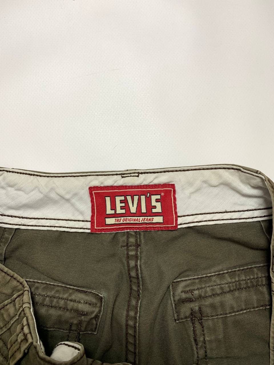 Levi's × Vintage Crazy Y2K/2000s Baggy Distressed Levi’s Skater Cargo Shorts Size US 30 / EU 46 - 8 Thumbnail
