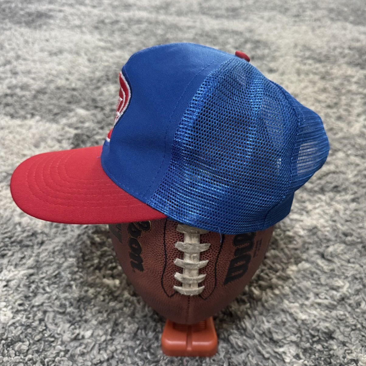 Vintage Vintage NBA Detroit Pistons Mesh Snapback Size ONE SIZE - 2 Thumbnail