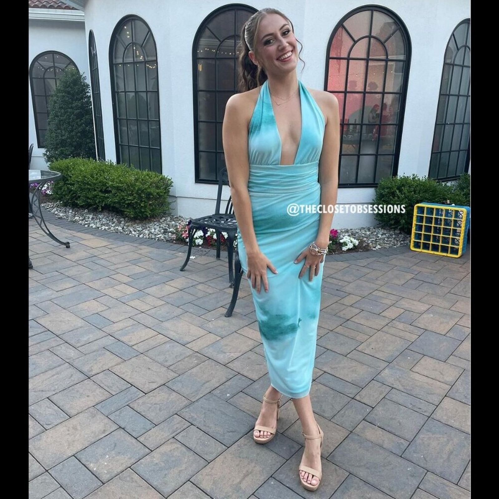Zara ZARA BLOGGER FAVE!!! Fitted Midi Dress Size L / US 10 / IT 46 - 13 Thumbnail