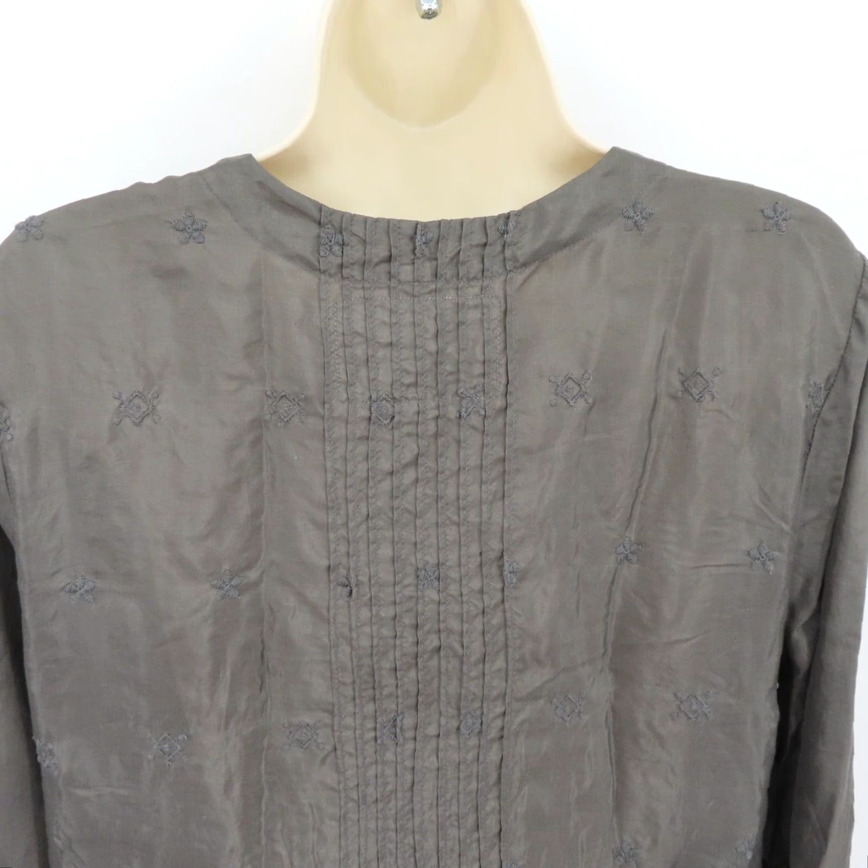 Johnny Was VINTAGE Johnny Was Women Blouse Shirt Top Embroidered Silk Gray M Medium Keyhole Casual Formal Workwear Size M / US 6-8 / IT 42-44 - 7 Thumbnail