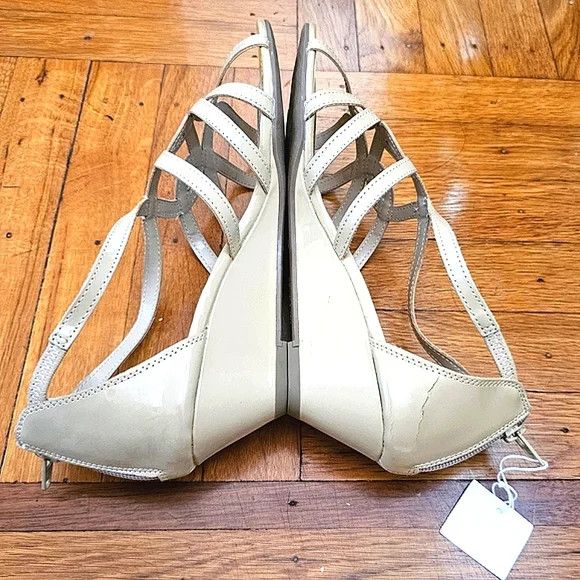 Other NWT Dexflex Comfort Cream Strappy Wedge Heel Sandals Size US 10 / IT 40 - 6 Thumbnail