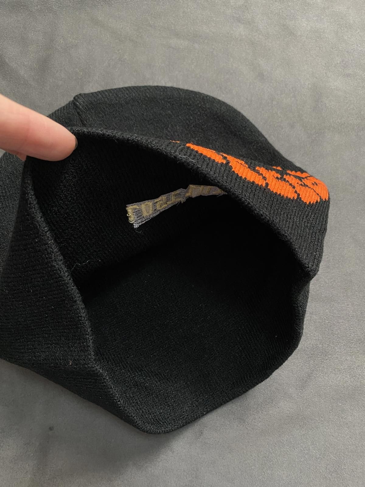 Japanese Brand Lost Intricacy Logo Full Circle Snake No Cuff Black Beanie Size ONE SIZE - 5 Thumbnail