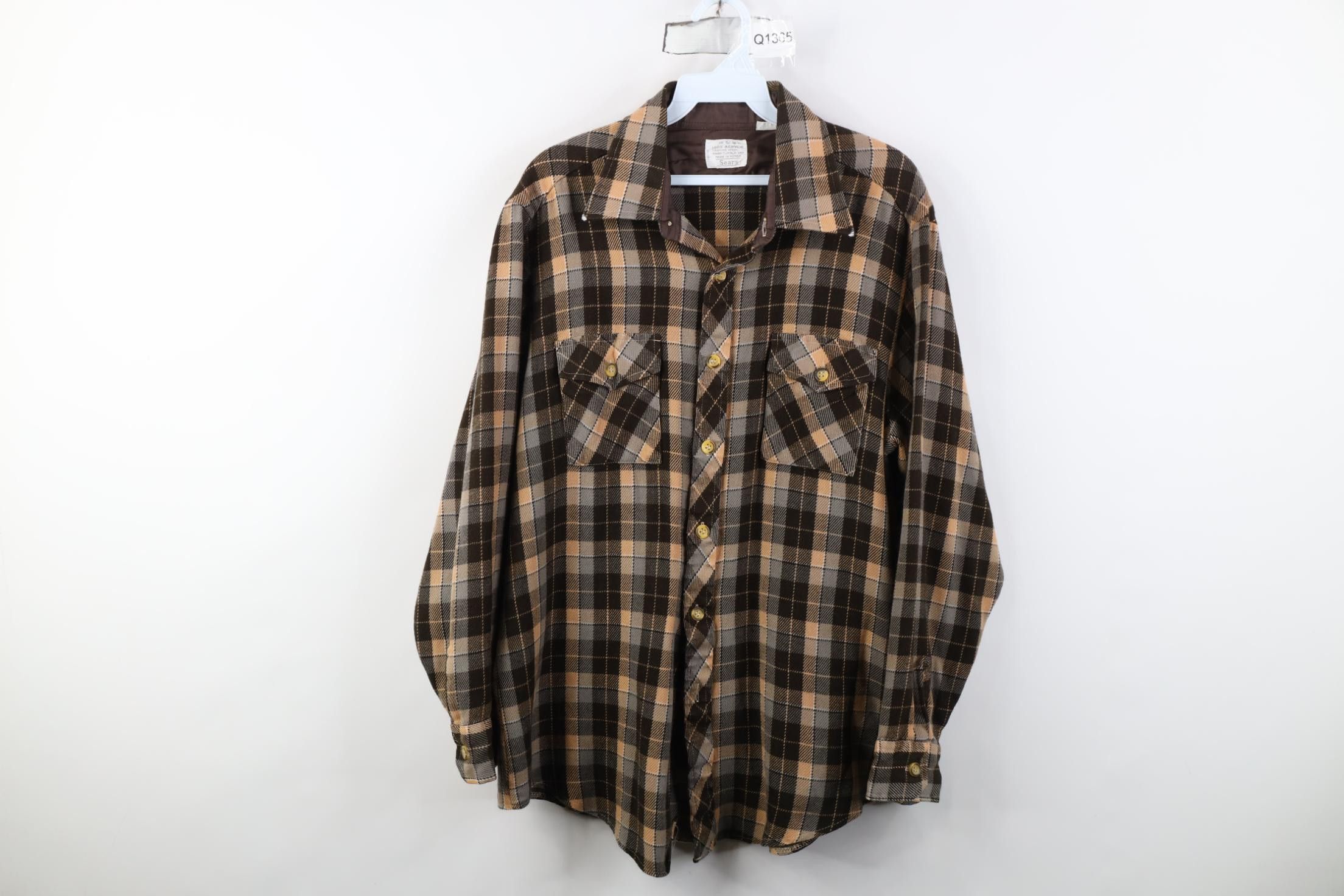 Vintage Vintage 70s Streetwear Flannel Knit Board Button Shirt Plaid Size US L / EU 52-54 / 3 - 1 Thumbnail