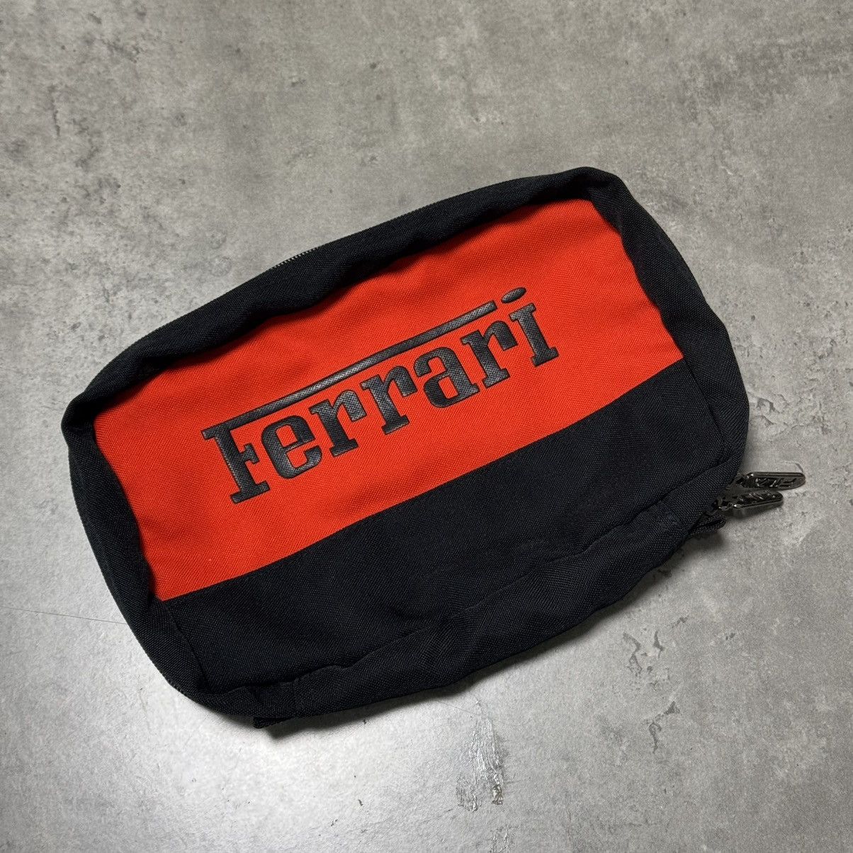 Ferrari × Fila × Formula 1 Ferrari X Fila Hanging Toiletry Bag Size ONE SIZE - 1 Thumbnail