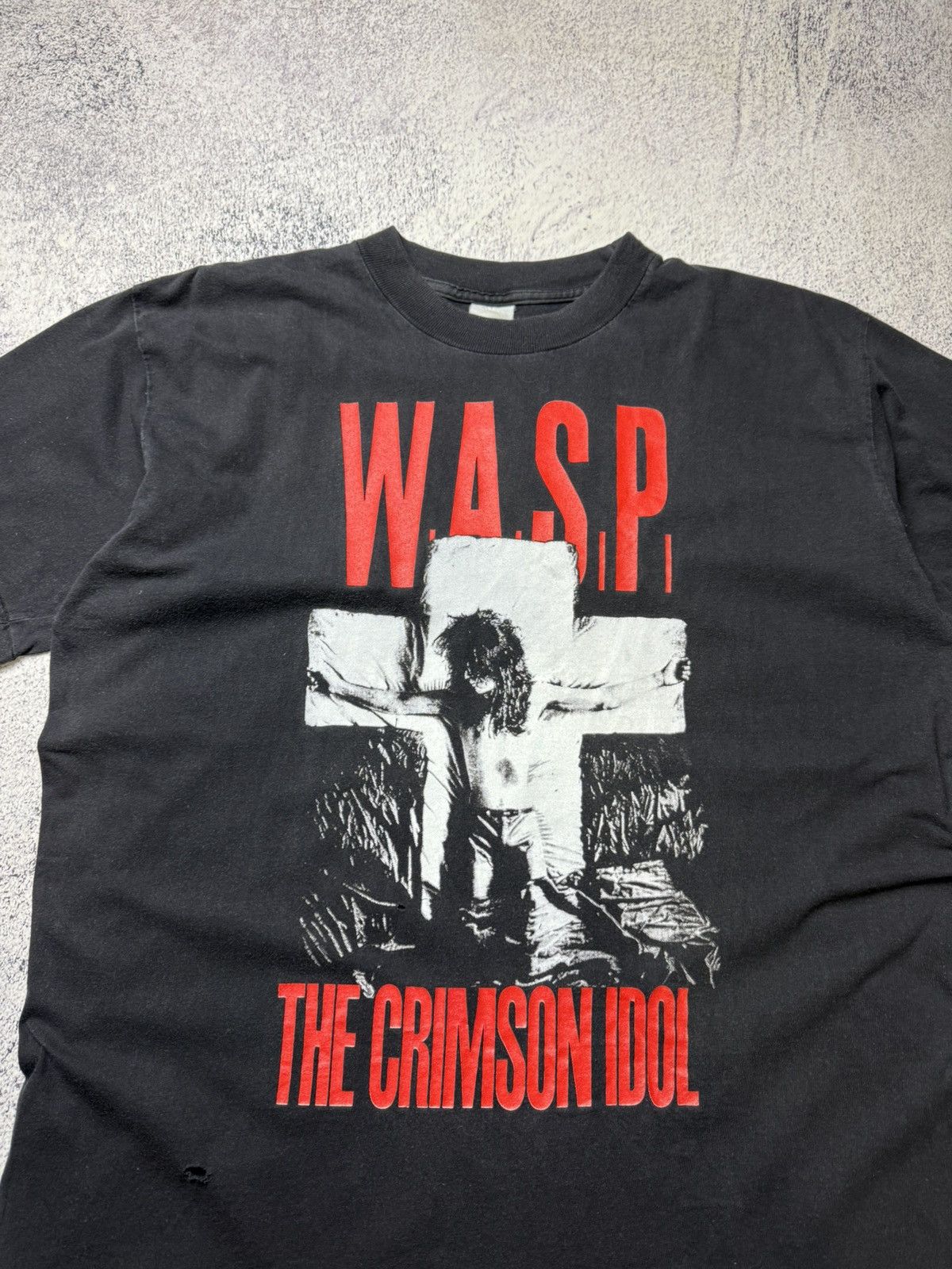 Vintage Vintage WASP The Crimson Idol 1992 t shirt Size US L / EU 52-54 / 3 - 6 Thumbnail