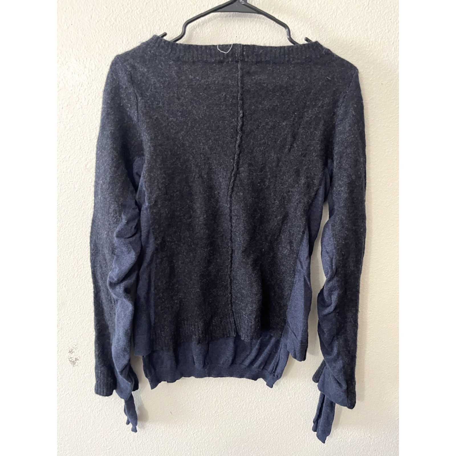 Vintage INHABIT Sweater Cardigan, Wool Blend, Pockets, Navy Blue, Large, Women, Long Sleeve, Round Neck, Pullover, 0 Button Size L / US 10 / IT 46 - 2 Thumbnail