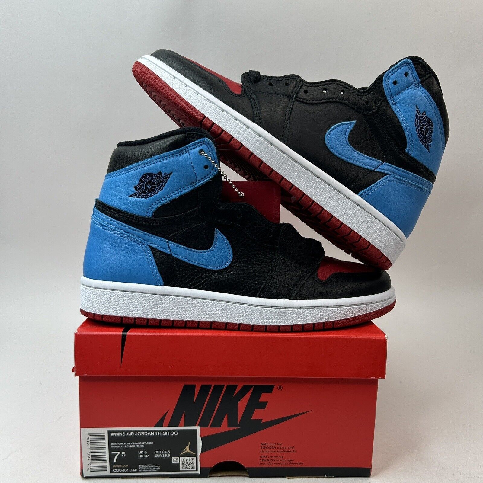 Nike Air Jordan Retro High OG WMNS “UNC To Chicago” 2023