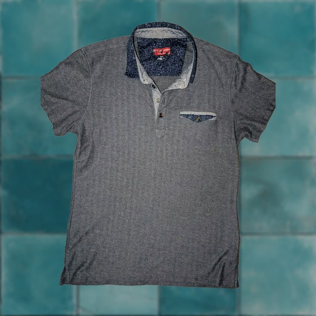 Saks Fifth Avenue Saks Fifth Avenue Mens T-Shirt V-Neck Short Sleeve Pocket Midnight Blue XS? No, M. Size US 31 - 1 Thumbnail