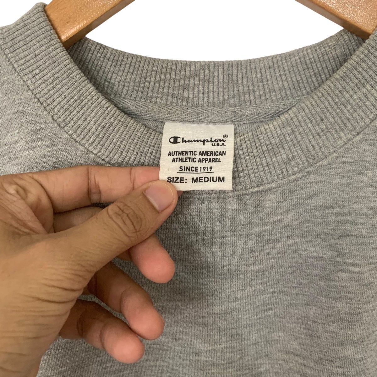 Champion × Vintage Vintage Champion Sweatshirt Big Logo Medium Size US M / EU 48-50 / 2 - 4 Thumbnail