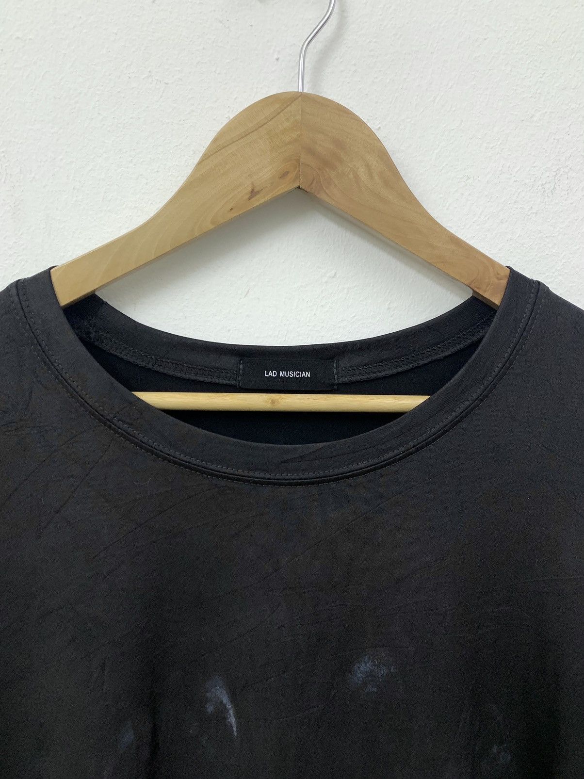 Lad Musician Lad musician sprayed tshirt Size US XL / EU 56 / 4 - 6 Thumbnail