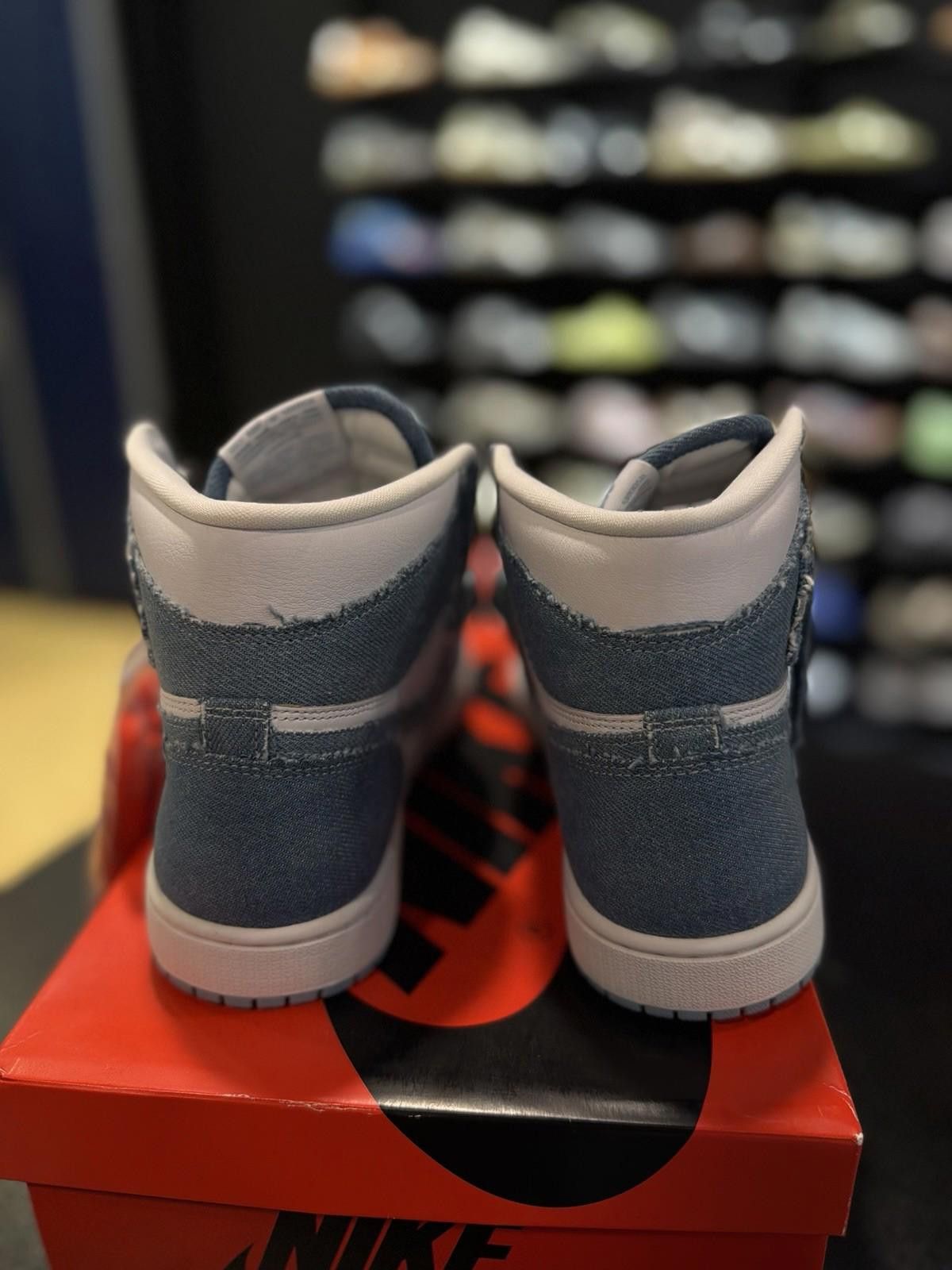 Nike Nike Air Jordan 1 Mid SE Denim Blue White Women’s 8.5 Men 7 Size US 8.5 / IT 38.5 - 7 Thumbnail