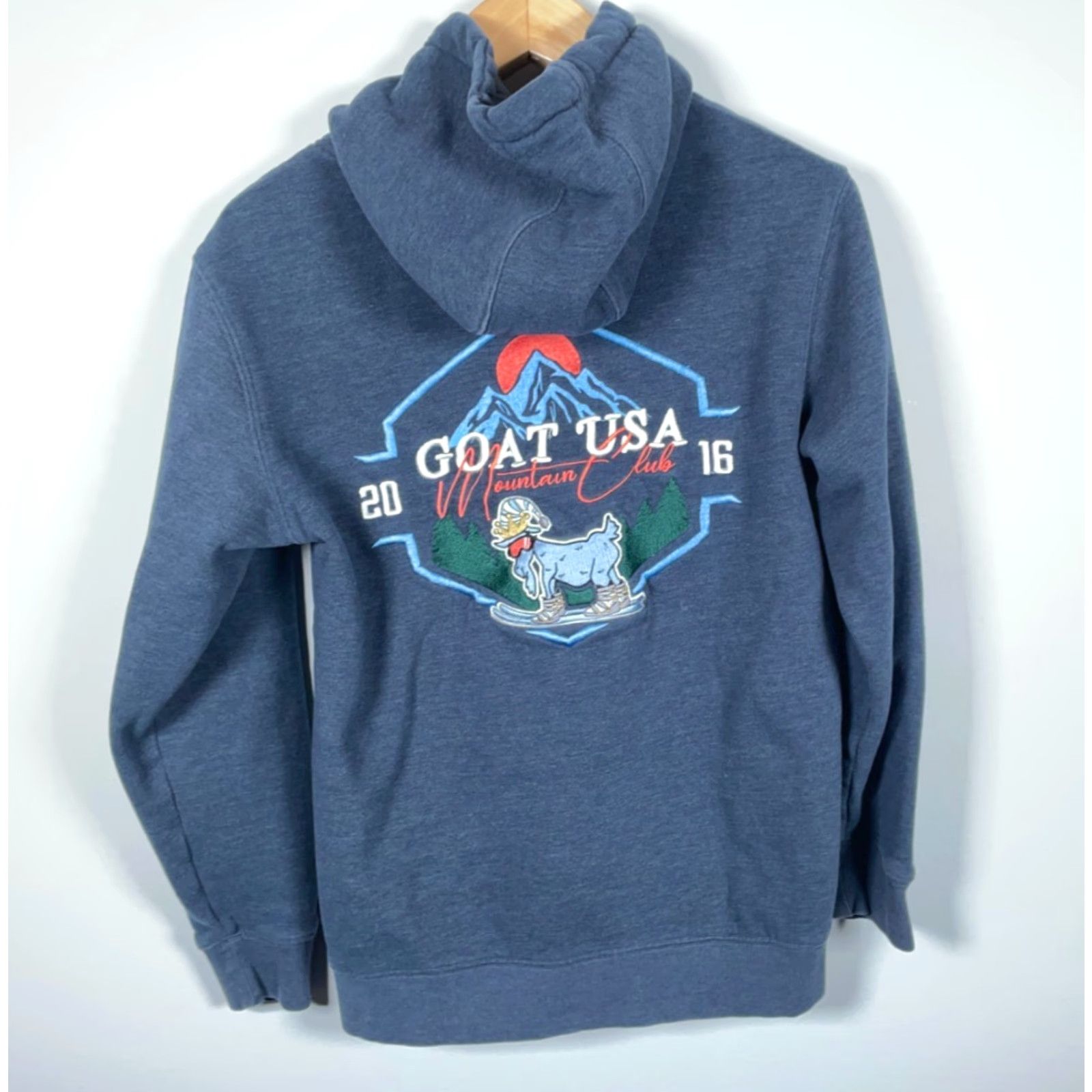 Vintage GOAT USA Hoodie Adult Small Blue Pullover Embroidered Mountain Club Sweatshirt Size US S / EU 44-46 / 1 - 2 Thumbnail