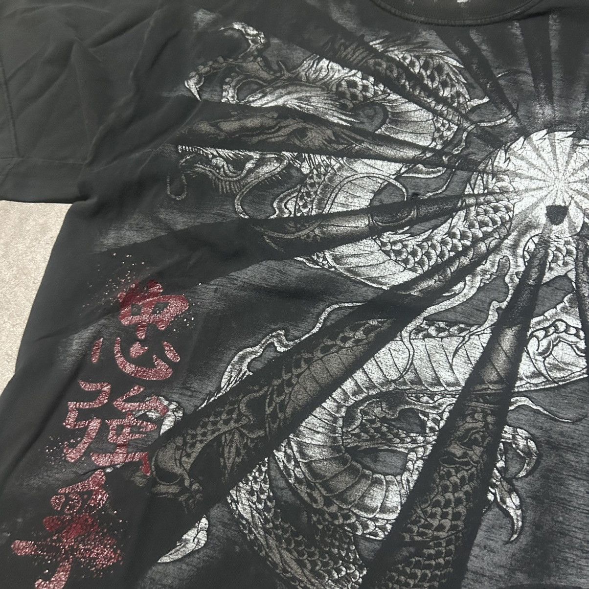 Affliction Y2k dragon grunge graphic tee shirt Size US XL / EU 56 / 4 - 5 Thumbnail