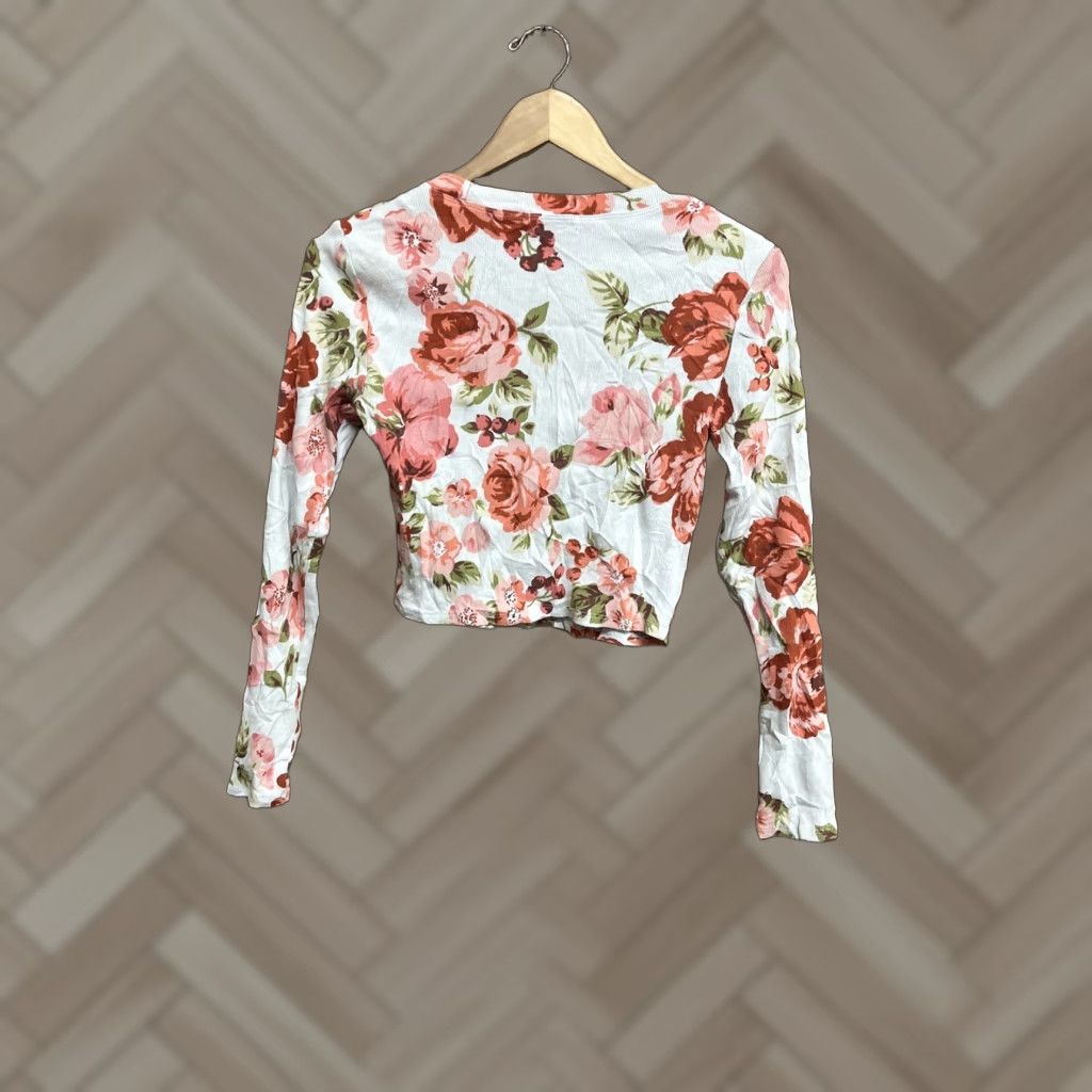 Urban Outfitters Laura Ashley x Urban Outfitters Womens Floral Cropped Long Sleeve T-Shirt L White Size L / US 10 / IT 46 - 1 Thumbnail