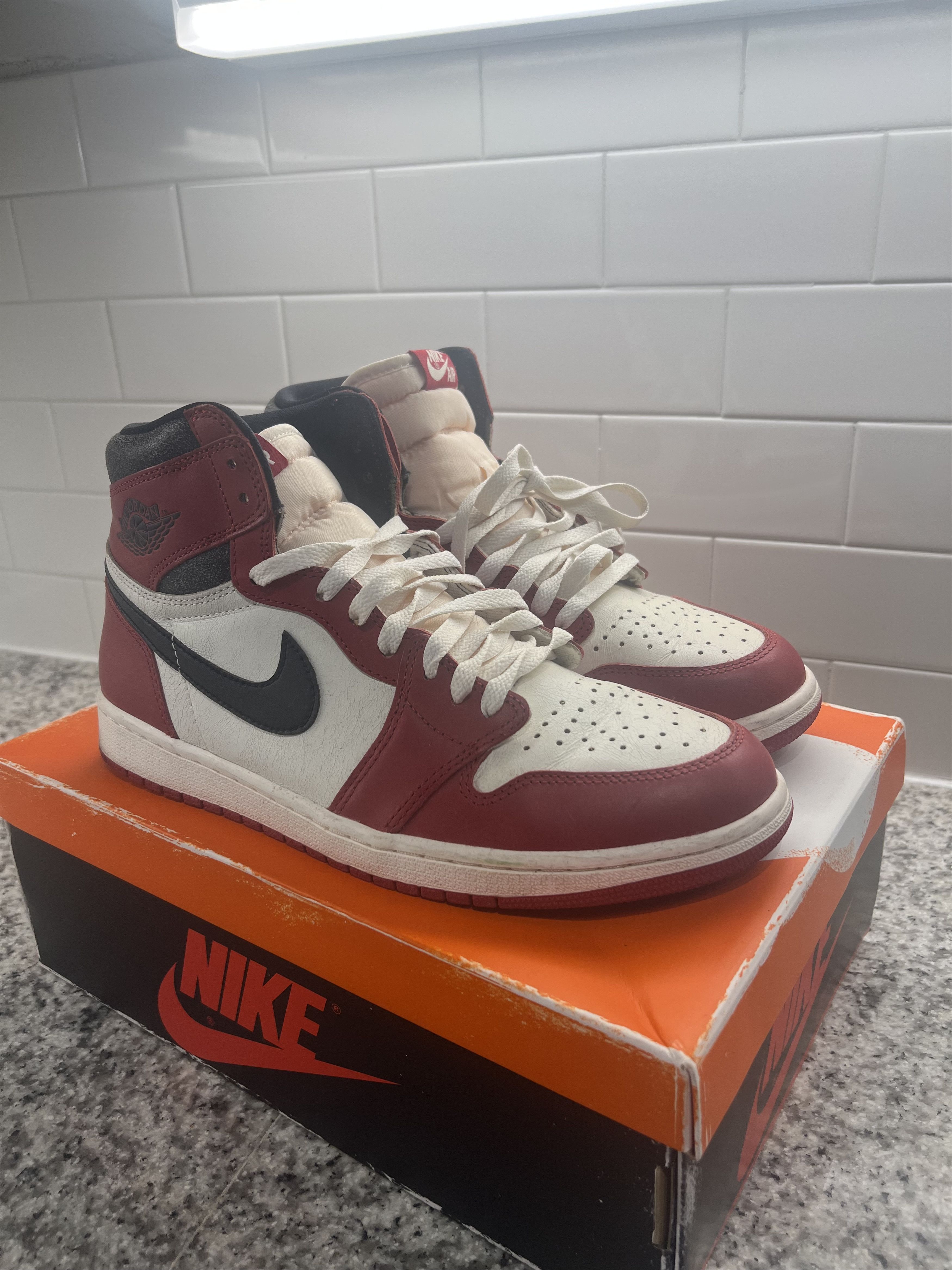 Jordan Brand Jordan OG lost and found 1s Size US 10.5 / EU 43-44 - 7 Thumbnail