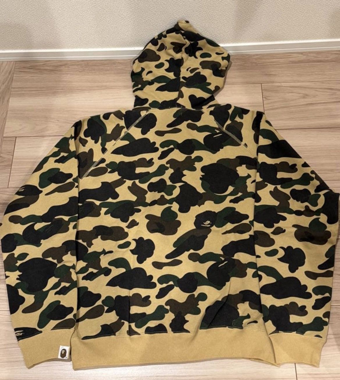 Bape RARE OG 2005 A BATHING APE YELLOW 1ST CAMO FULLZIP Size US S / EU 44-46 / 1 - 4 Thumbnail