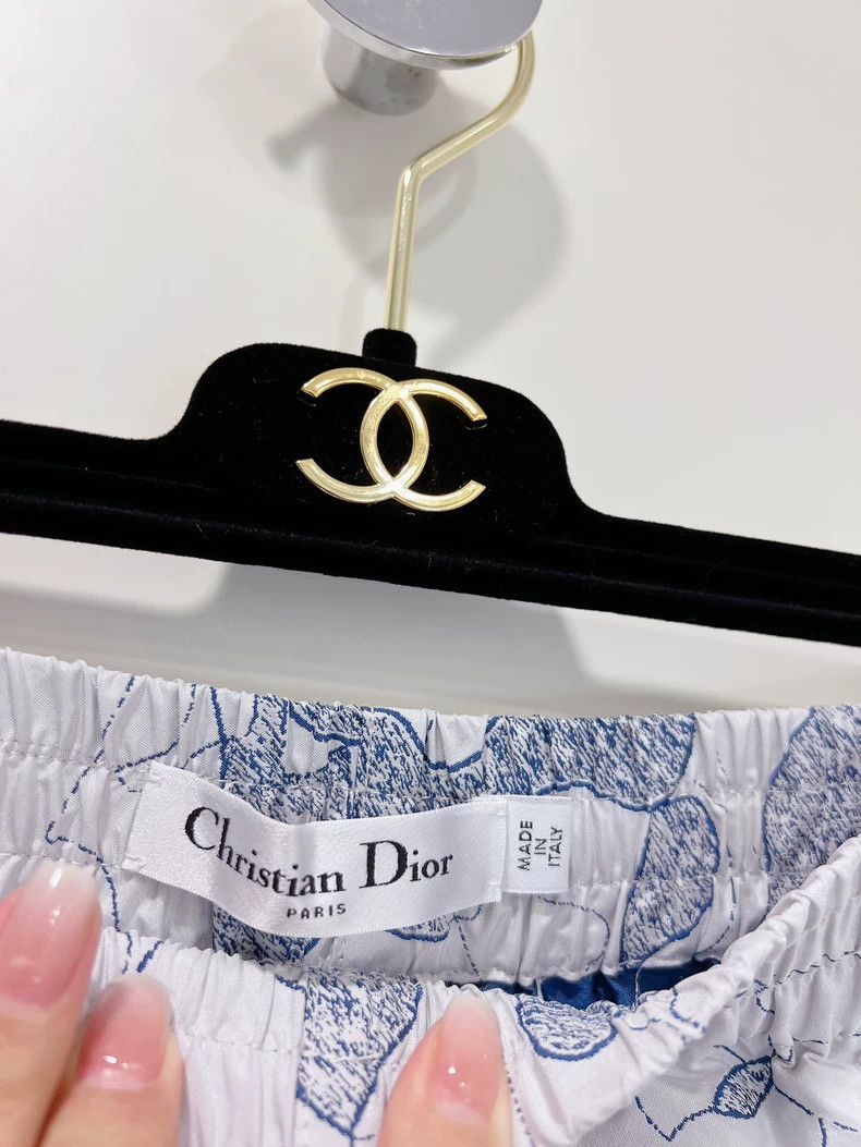 Dior Dior Around the World Series Limited Edition Tower Relief B Size 42" / US 20 - 7 Thumbnail