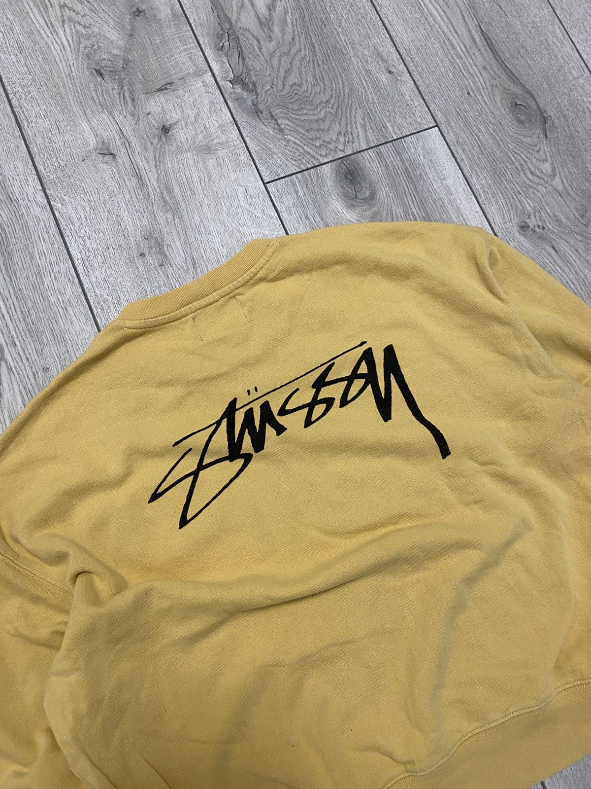 Stussy vintage stussy Y2K big logo gold rare crppped sweatshirt Size S / US 4 / IT 40 - 4 Thumbnail