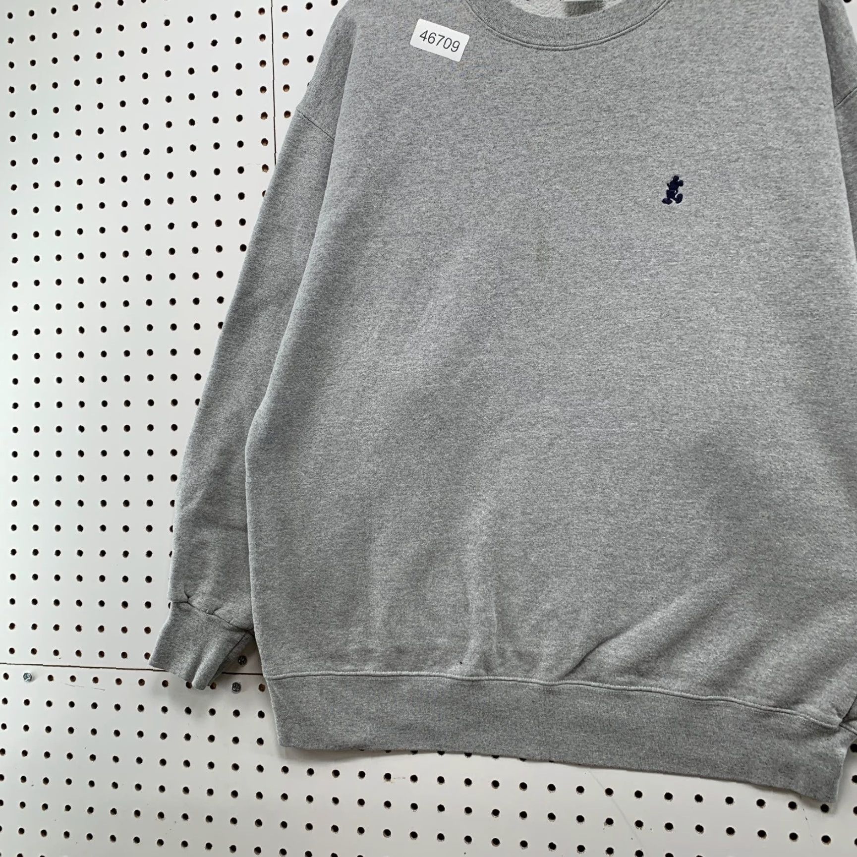 Disney VINTAGE Disney Sweatshirt Mens Large Gray Embroidered Mickey Mouse Crewneck USA Size US L / EU 52-54 / 3 - 5 Thumbnail
