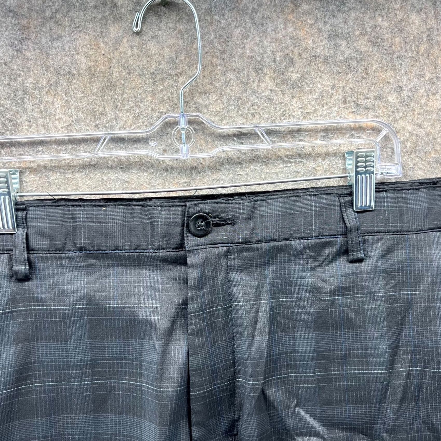 Tasso Elba Greg Norman Shorts Mens 40 Black Chino Flat Front Plaid Pattern Button Closure Slim/Regular Fit Mens Casual Sportswear Size US 40 / EU 56 - 3 Thumbnail
