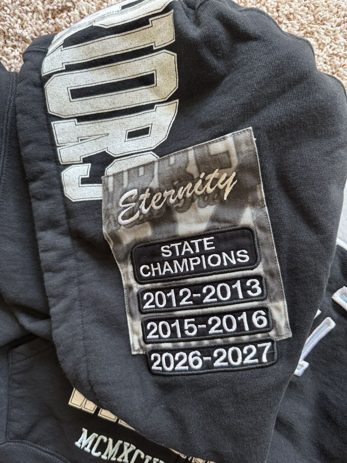 Supreme Warriors Appliqué Zip Up Hooded Sweatshirt Black Size US L / EU 52-54 / 3 - 12 Thumbnail