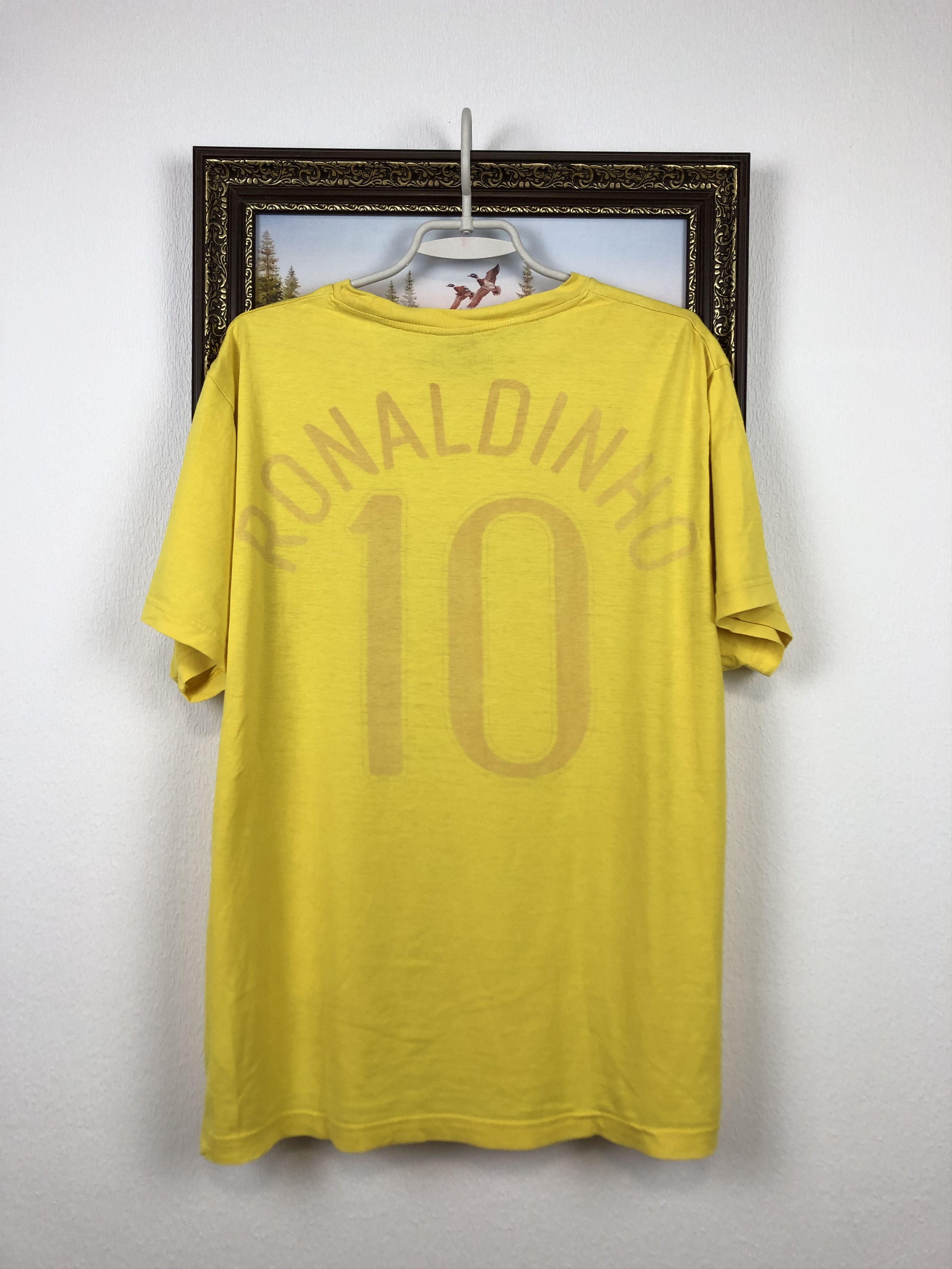 Nike Vintage Brazil Train Football Shirt #10 Ronaldinho Rare Size US XL / EU 56 / 4 - 11 Thumbnail