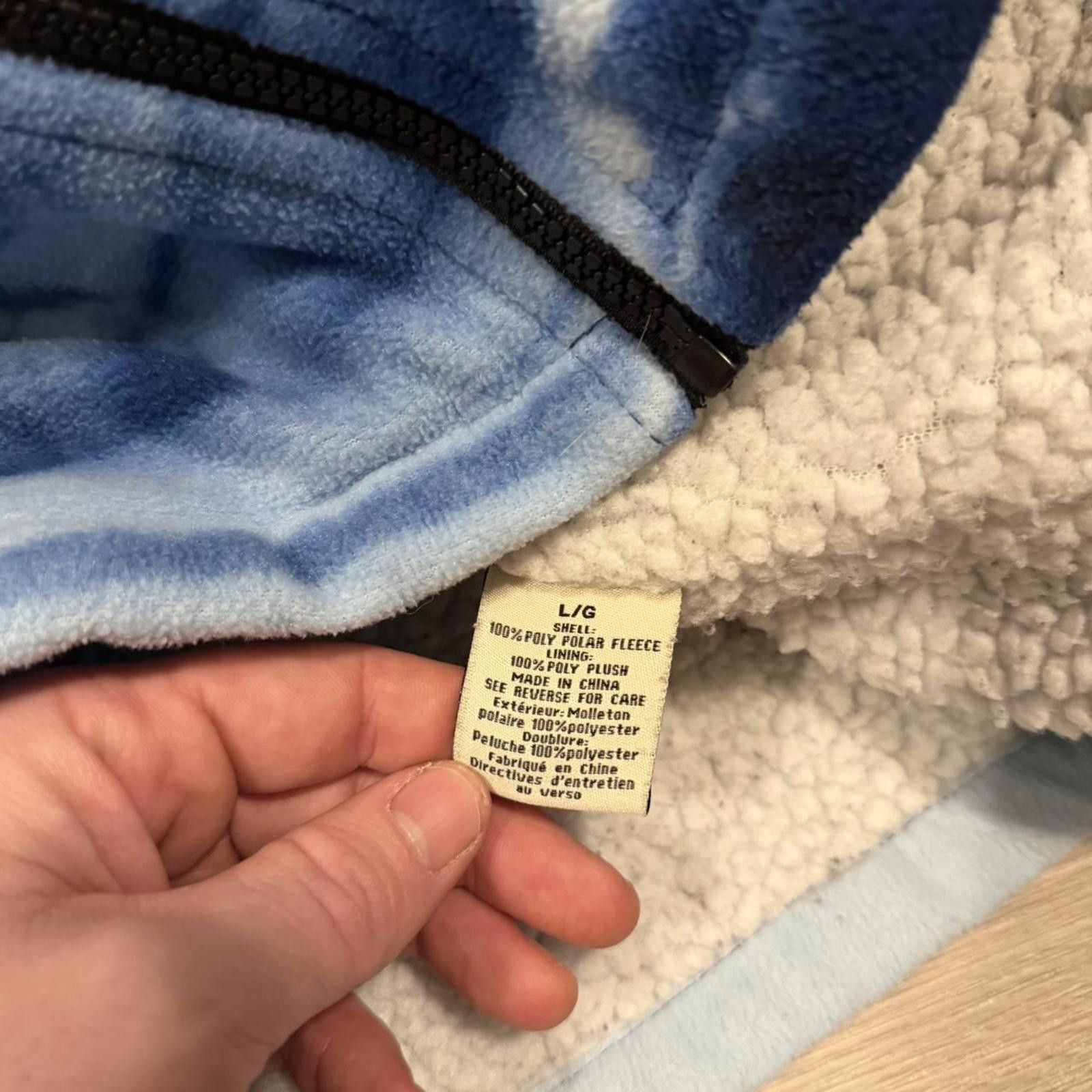 Other black canyon outfitters Sherpa AOP wolf fleece hoodie L 00s Size US L / EU 52-54 / 3 - 7 Thumbnail