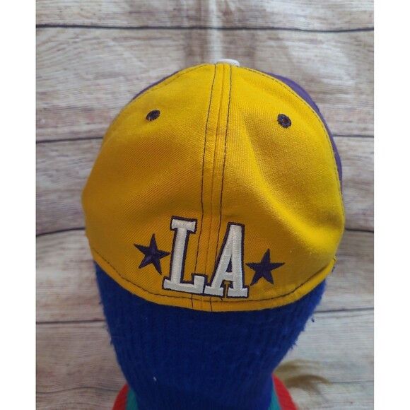 New Era Vtg New Era Los Angeles Lakers Fitted hat Size ONE SIZE - 4 Thumbnail