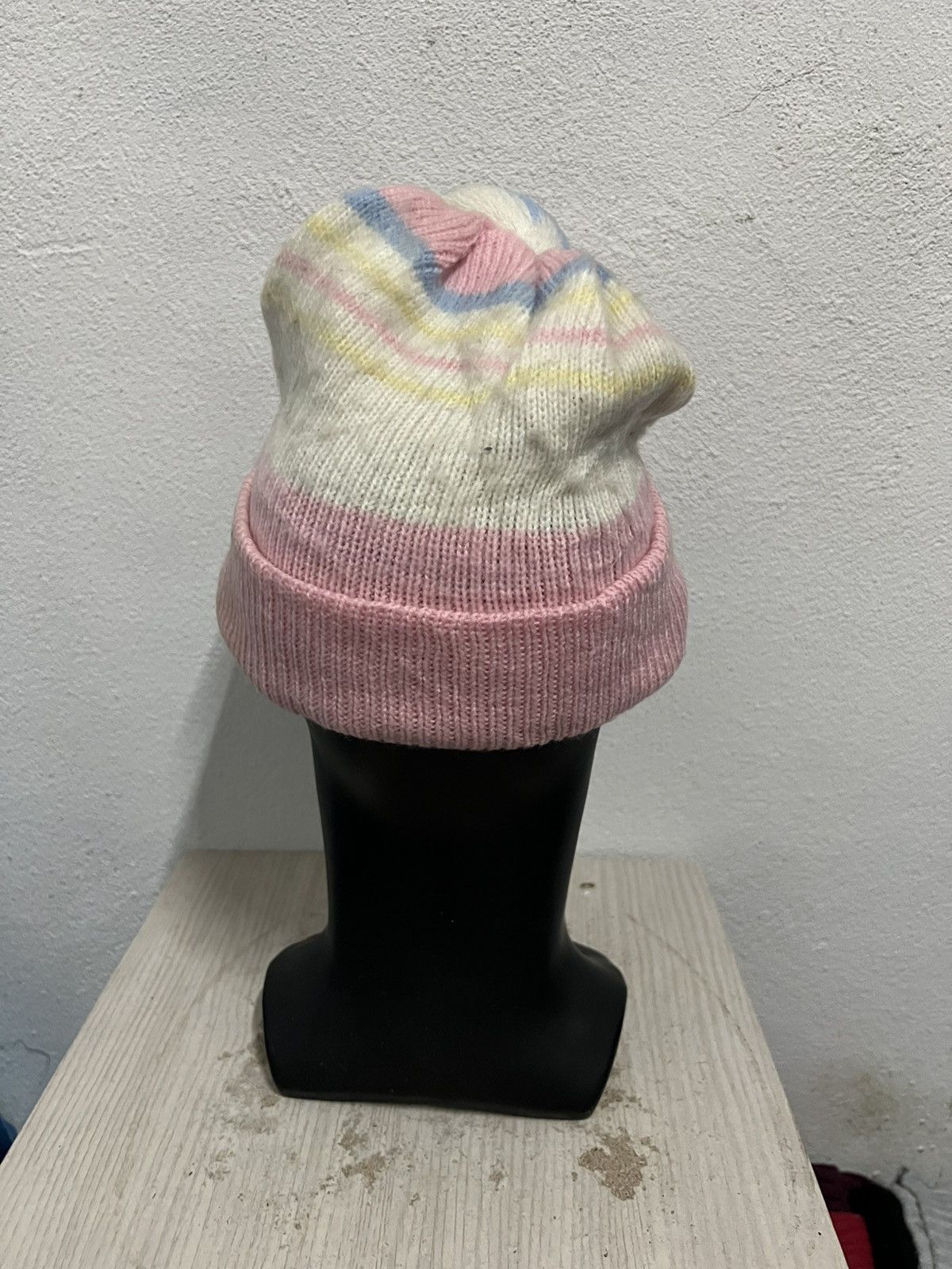 Mickey Mouse Vintage Mickey Mouse Disney Cartoon Beanie Hat Size ONE SIZE - 5 Thumbnail