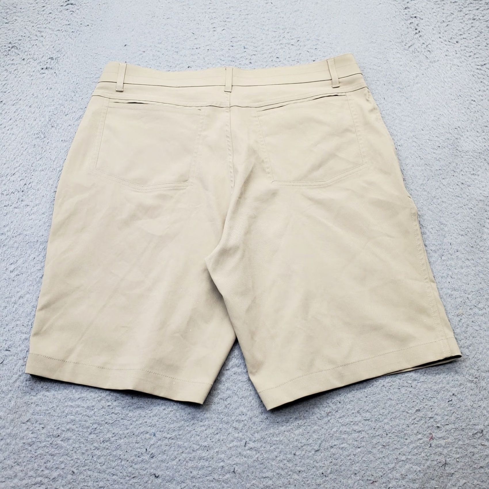 Roundtree & Yorke Roundtree & Yorke Mens Chino Shorts 34 Brown Work Play Performance Slash Pockets Zip Button Front Casual Mens Size 34 Brown Shorts Size US 34 / EU 50 - 2 Thumbnail