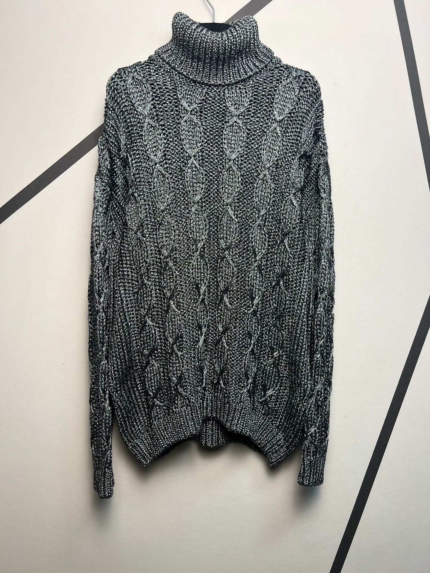 Saint Laurent Paris SLP silver cable-knit turtleneck sweater Size US L / EU 52-54 / 3 - 1 Thumbnail