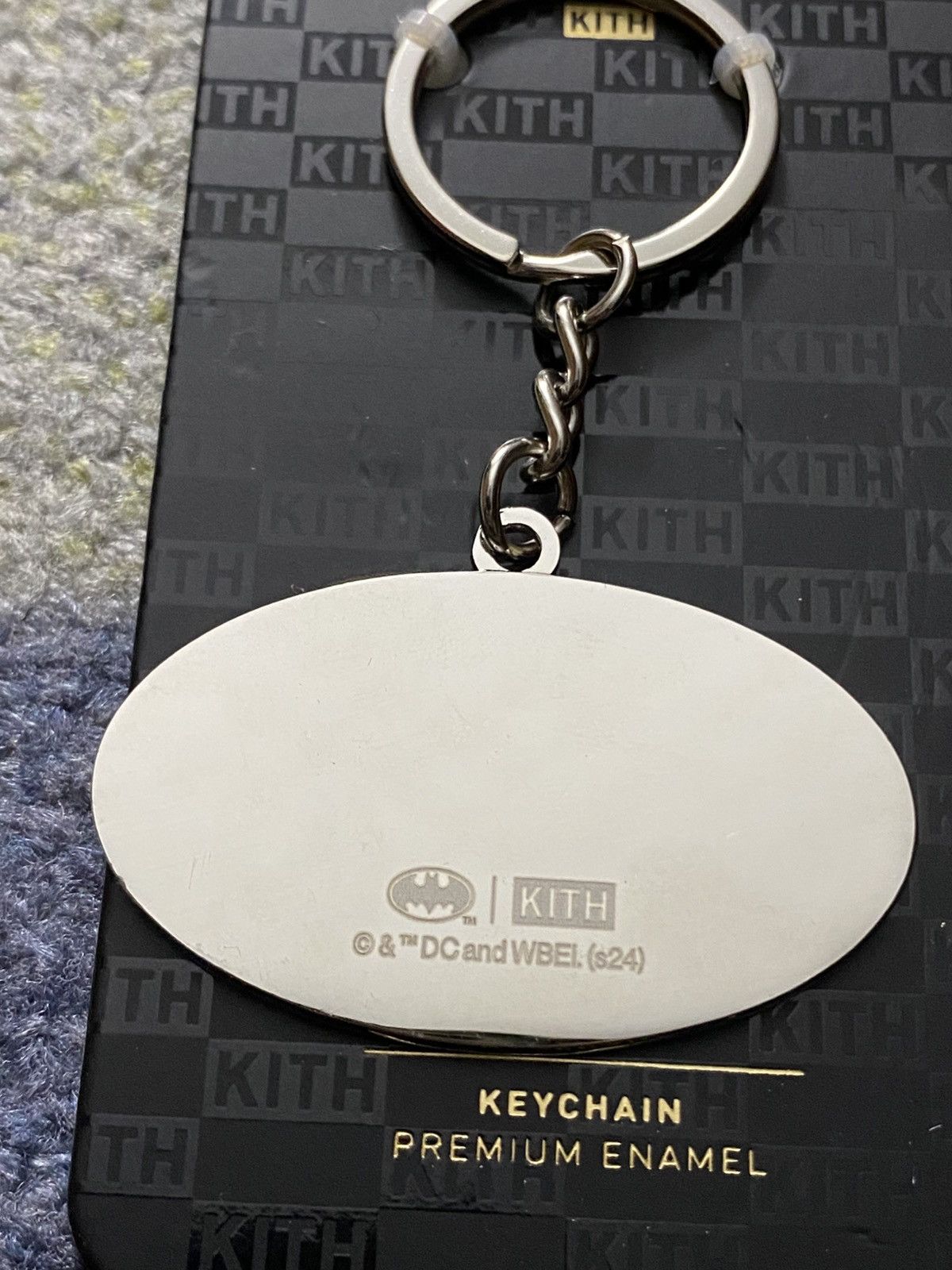 DC Comics Kith x Batman Symbol 1989 Keychain Size ONE SIZE - 4 Thumbnail
