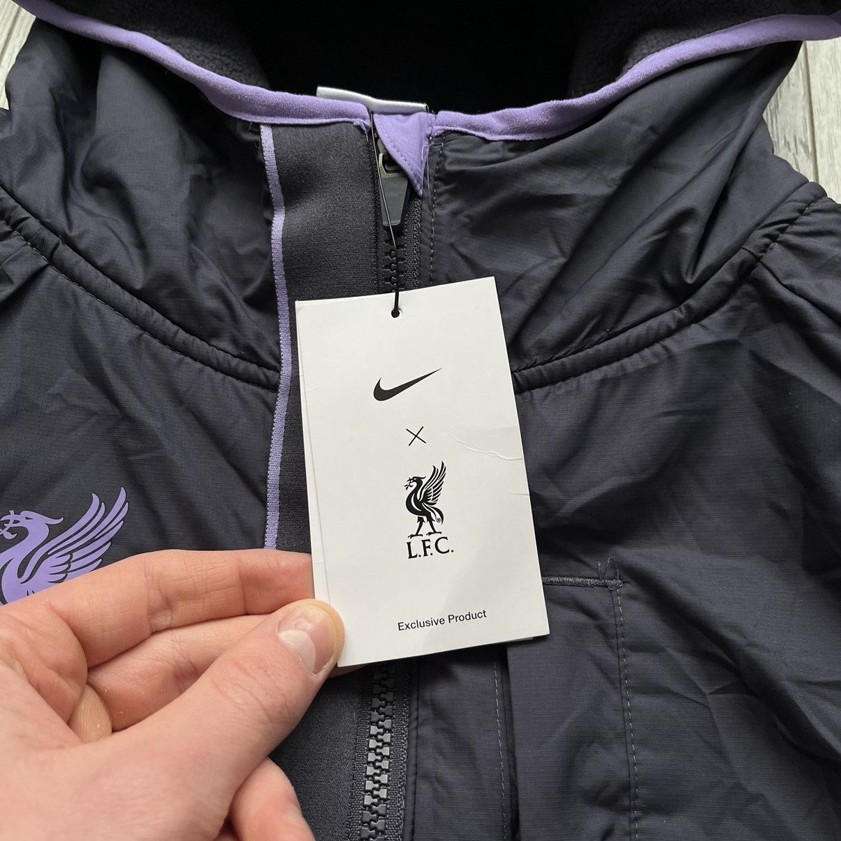 Nike Nike Liverpool FC 2023 Zip Up Hooded Fleece Nylon Jacket S Size US S / EU 44-46 / 1 - 5 Thumbnail