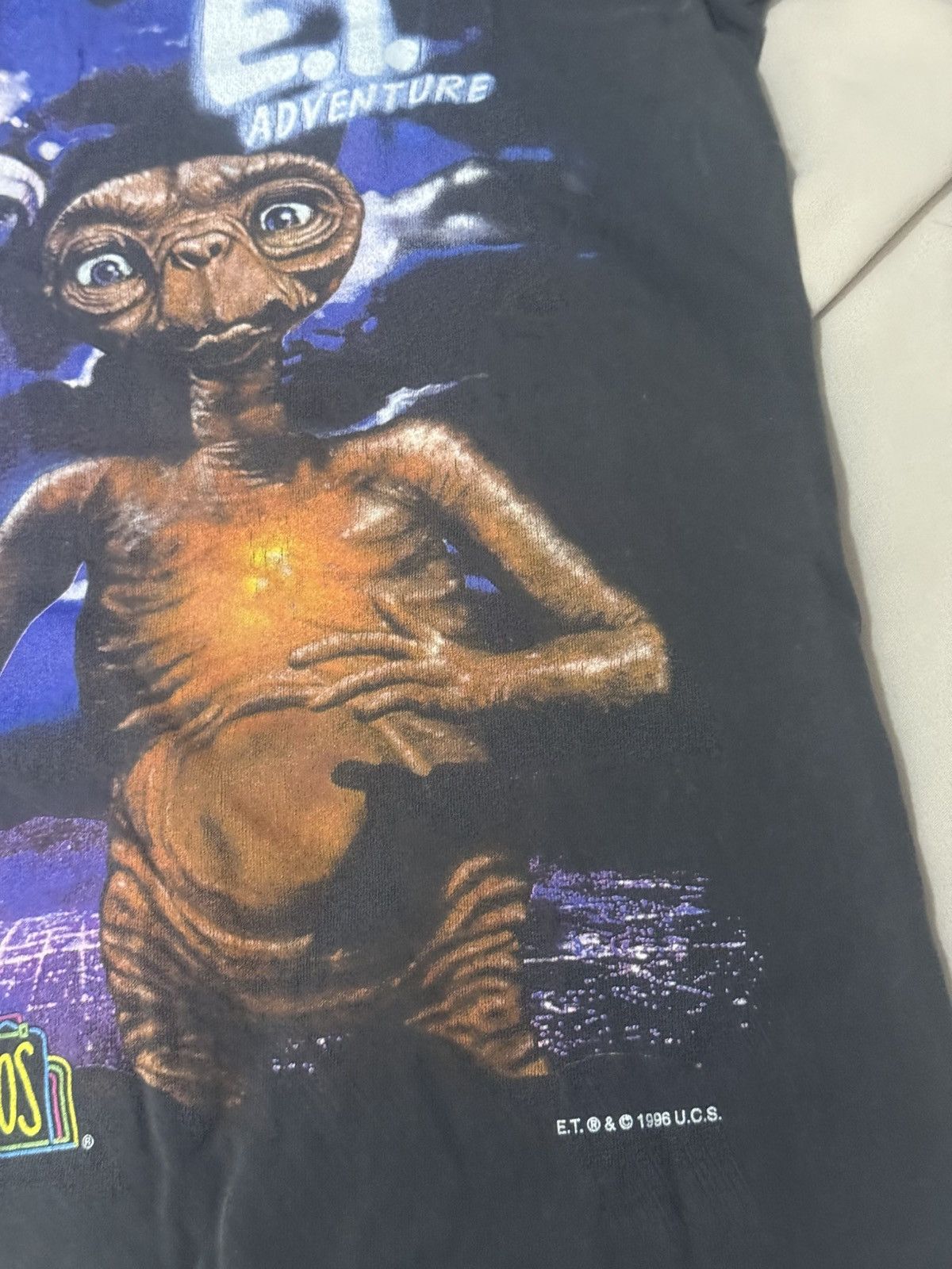 Vintage Vintage 90s E.T. Universal Studios T-Shirt Size US S / EU 44-46 / 1 - 5 Thumbnail