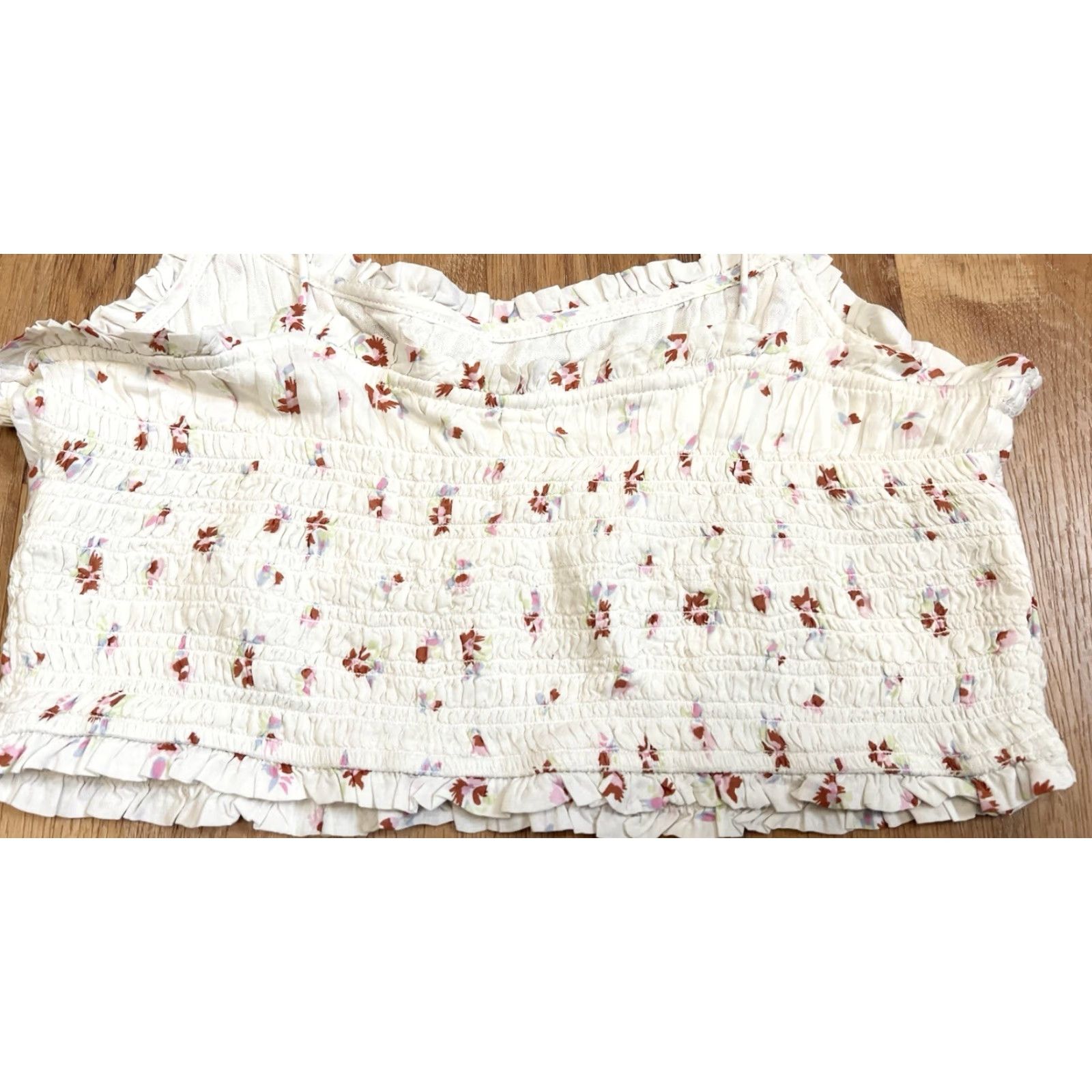Free People Free People Top Ivory Kaia Floral Smocked Cropped Ruffled Sleeveless NWT Size M Size M / US 6-8 / IT 42-44 - 5 Thumbnail